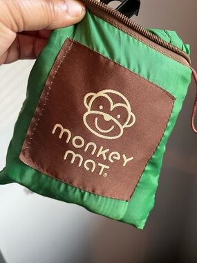 Monkey Mat Water Sand Repellent Blanket Mat Picnic Travel Park Green Brown Monke